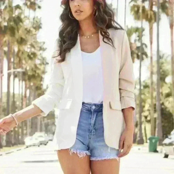 Colorblock Half Ruched Sleeve Blazer - Picture 3 of 6